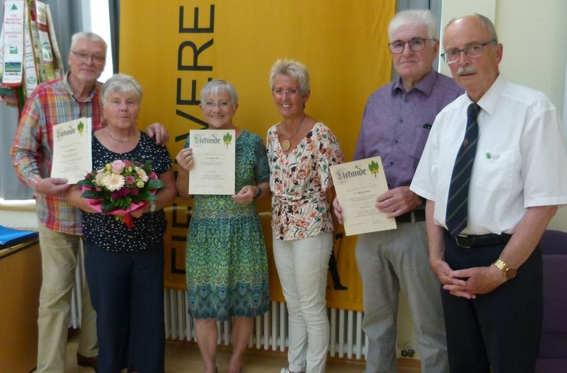 Von links: Axel Mutzberg, Margret Kjaer, Barbara Knie, Ruth Faber-Plein, Richard Meyer und Jürgen Knie.