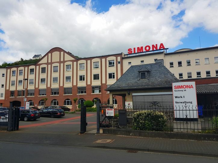 Die Simona AG in Kirn kündigt ein Maßnahmenpaket zur Kostensenkung an. Foto: Klaus Desinger