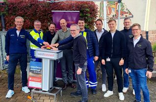 In Urbar wurde »Licht« auf die verlegten Leitungen gegeben.