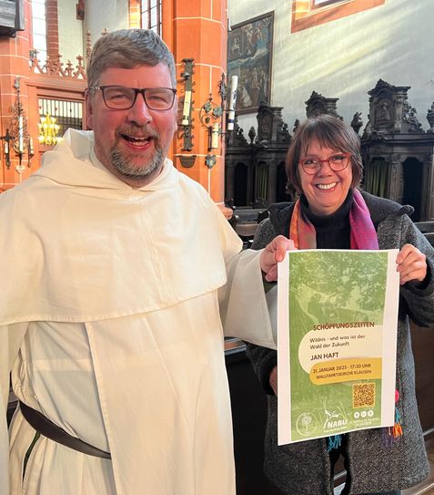 Freuen sich auf die "Schöpfungszeiten" 2025: Claudia Heine und Pater Albert Seul.
