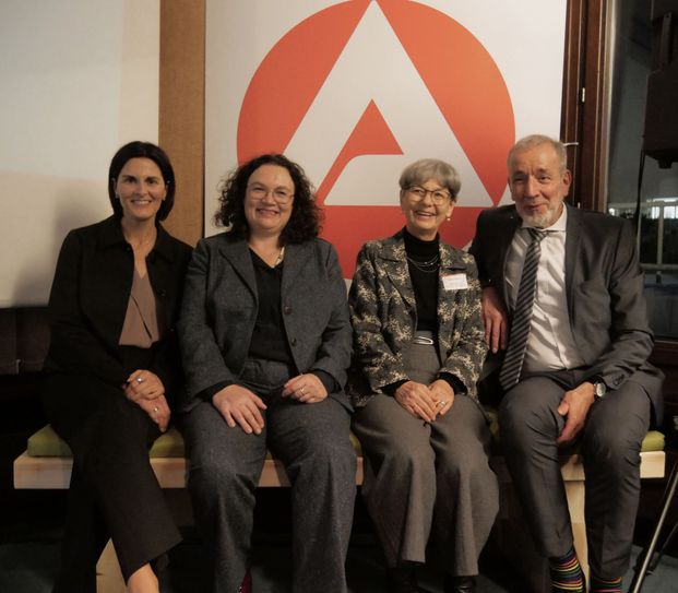.: Stefanie Adam, Andrea Nahles (Vorstandsvorsitzende der Bundesagentur für Arbeit), Heidrun Schulz (Vorsitzende der Geschäftsführung der Regionaldirektion Rheinland-Pfalz-Saarland) und Frank Schmidt.