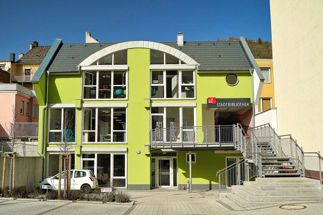 Auch für die Stadtbibliothek werden nunmehr Verwaltungsleistungen online angeboten