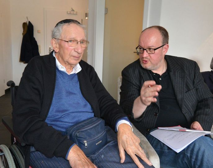 Helmut-Gustav Simon im Gespräch mit WochenSpiegel-Chefredakteur Mario Zender.