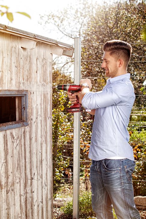 Die Akkus können in kurzer Zeit wieder aufgeladen werden. Foto: Einhell