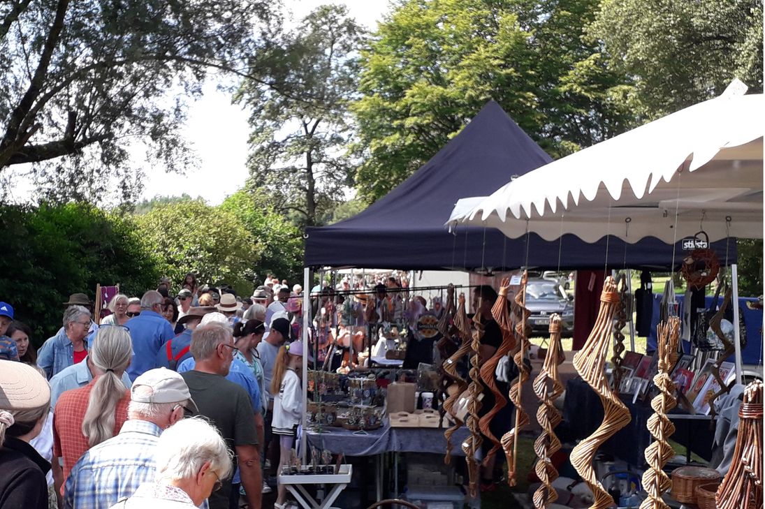 Beim Seefest genießen jedes Jahr zahlreiche Besucher die besondere Atmosphäre rund um das Wasser, das vielfältige Angebot und das bunte Treiben an den vier Erlebnisstandorten.