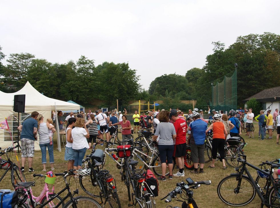An der Beachvolleyballanlage in den Erftauen ist das Ziel der Burgenfahrt.Foto: Stadt Euskirchen