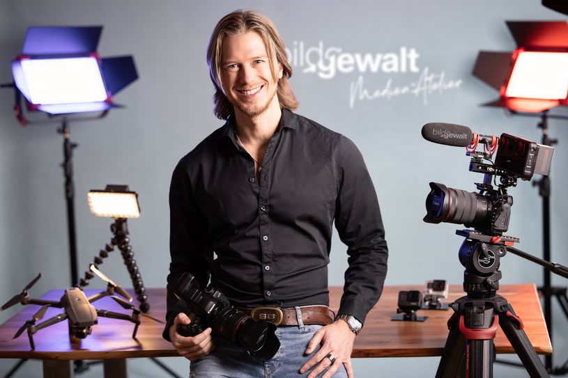 »Bei bildgewalt geht es nicht nur um modernste Technik,sondern vor allem um emotionale Verbindung zu unseren Projekten«, so Sebastian Brüggemann im Gespräch.