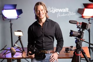 »Bei bildgewalt geht es nicht nur um modernste Technik,sondern vor allem um emotionale Verbindung zu unseren Projekten«, so Sebastian Brüggemann im Gespräch.