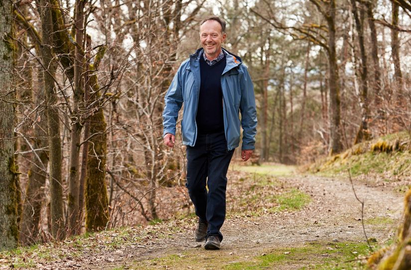 Jörn Winkhaus unterwegs auf Wanderwegen in der Region.