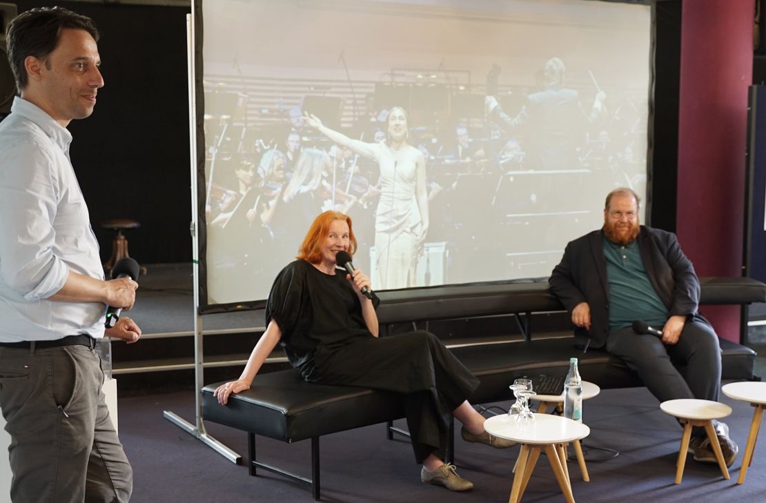 Von links: Intendant Lajos Wenzel, Architektin Andrea Jürges und Kulturdezernent Markus Nöhl bei der zweiten Ausgabe des Theater Talks.