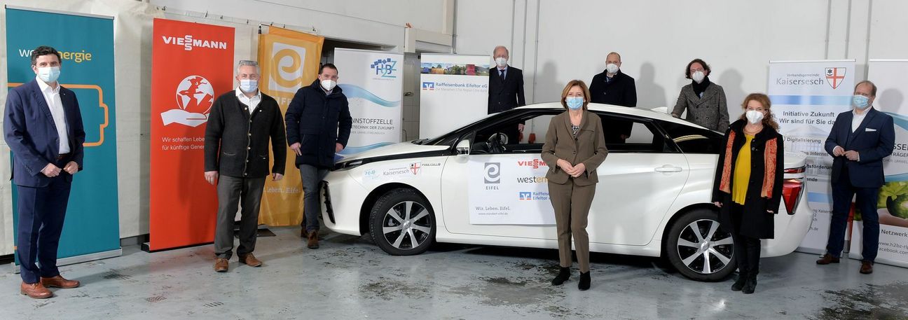 Ministerpräsidentin Malu Dreyer informierte sich in Kaisersesch über die Wasserstofftechnologie.