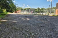 Der Parkplatz des ansässigen Sportvereins "SV Ehrang 1910 e.V." wird wohl erstmal nicht saniert.