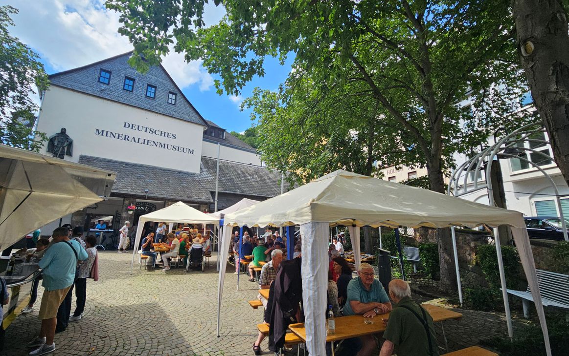 Zehntes Brunnenfest der Heimatfreunde Oberstein lädt zum Feiern ein