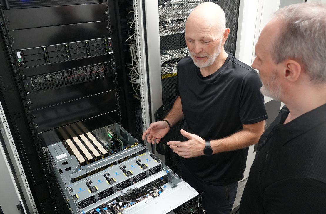 Ralf Becker (Rechenzentrum Hochschule Trier) und Prof. Dr. Georg Rock (Fachbereich Informatik, Hochschule Trier)
