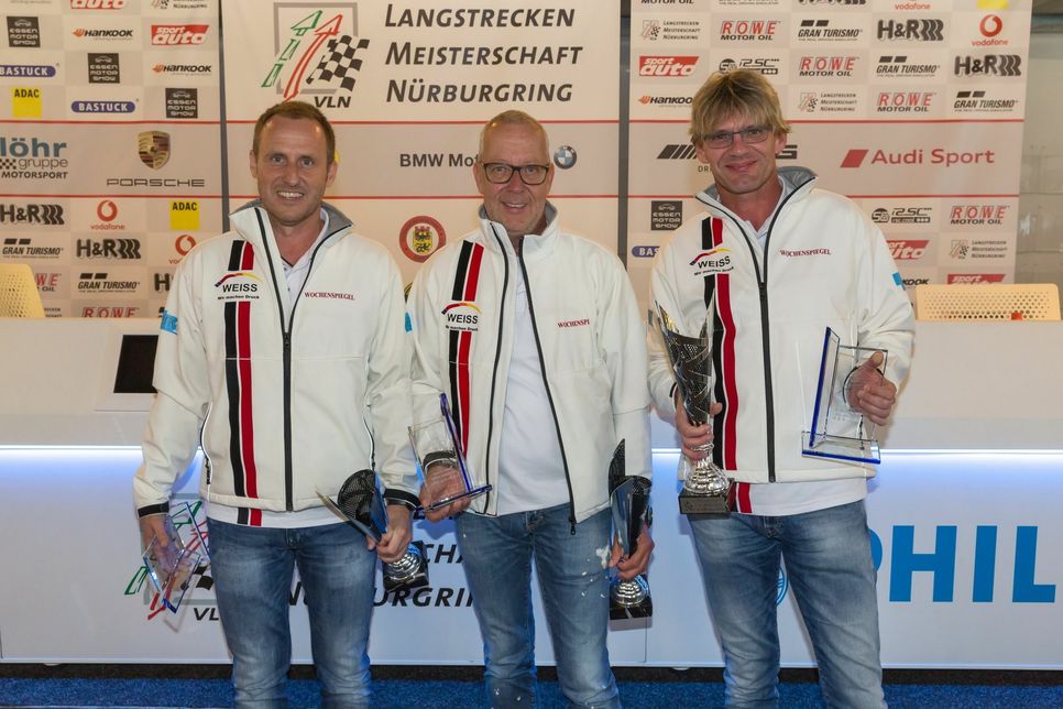 Für Oliver Kainz, Georg Weiss und Jochen Krumbach gab's im dritten VLN-Lauf den dritten Platz. Foto: WTM-Racing