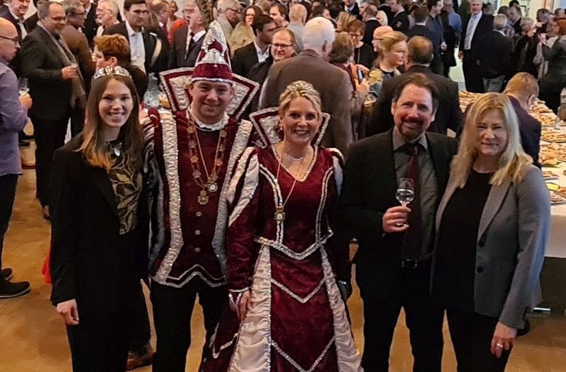 Bürgermeister Unkel konnte auch die Mittelrheinweinkönigin und noch amtierende Weinhex von Oberwesel Julia I. sowie das Oberweseler Prinzenpaar Prinzessin Melly I. und Prinz Thomas II. beim Neujahrsempfang begrüßen.