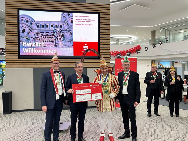 Spendenübergabe für die Herzenssache von Prinz Thomas III.