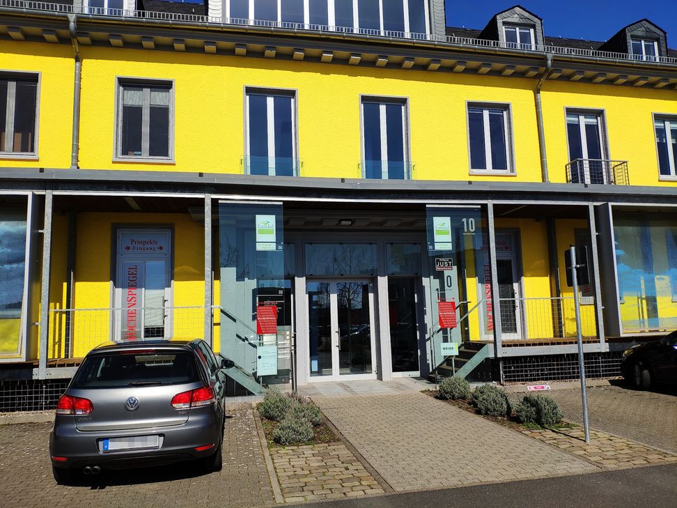 Obwohl die Verlagszentrale in Trier bis auf Weiteres für den Publikumsverkehr geschlossen bleibt, ist der WochenSpiegel weiterhin für Sie da!