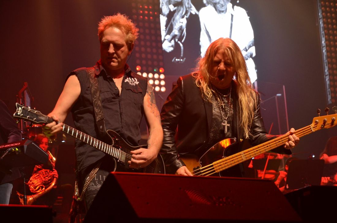 Tom Naumann (links) und Mat Sinner von der Mat Sinner Band. Foto: Gerhard Kuhn