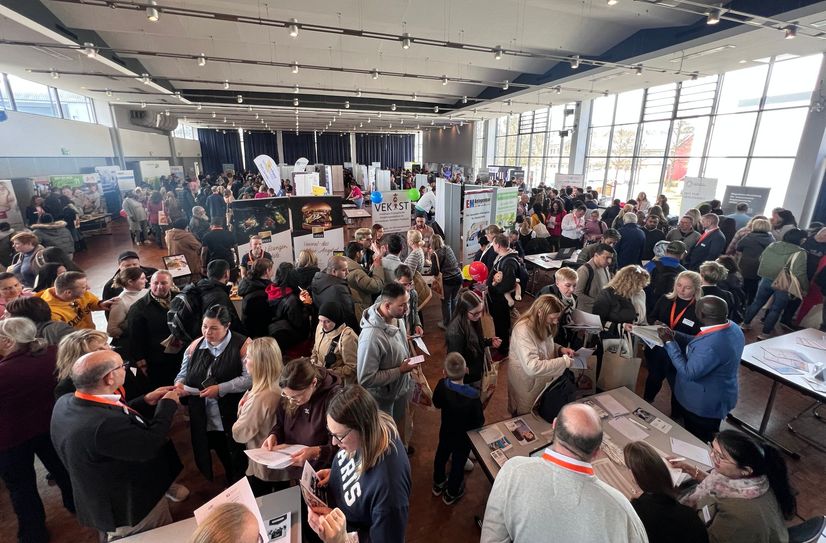 Das Interesse an der ersten Jobmesse für Zugewanderte war groß.
