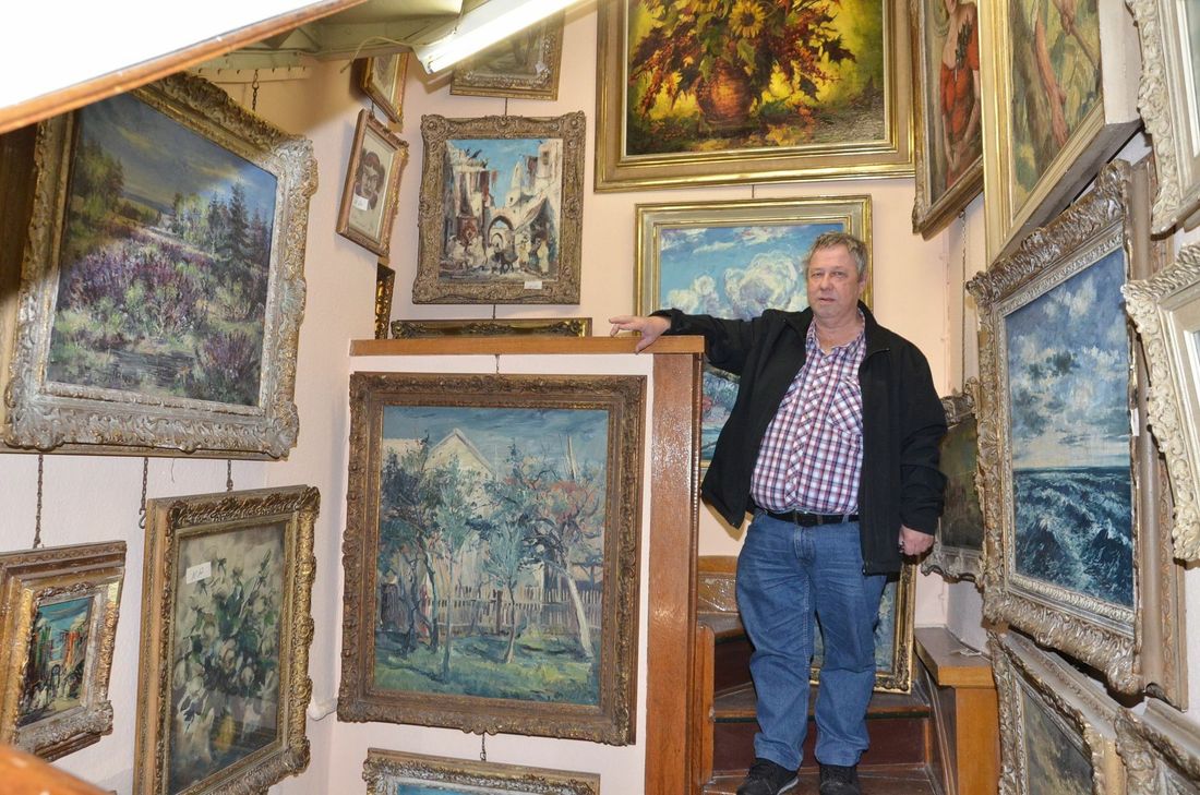 Rudi Mattar, der sich um das Künstlerhaus kümmert, und sehr eng mit Brunhilde Steib befreundet war, findet es schade, dass sich nicht mehr Interessenten für das künstlerische Werk des Cochemer Malers gefunden haben.