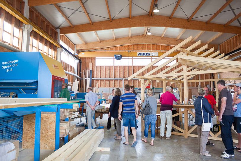 Flanieren und Entdecken: Viele Firmen präsentieren sich an der Open-House-Gewerbeschau.         Foto: Veranstalter