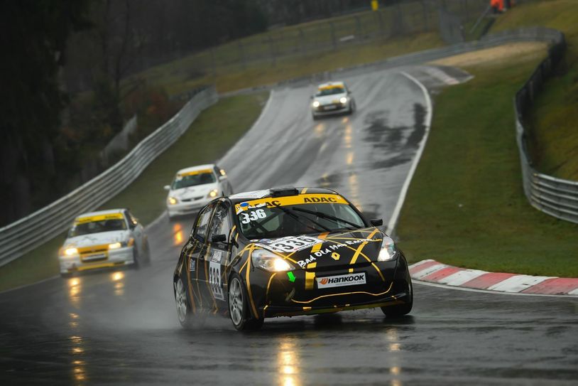 Verregneter Saisonauftakt der Rundstrecken-Challenge Nürburgring. Foto: RCN