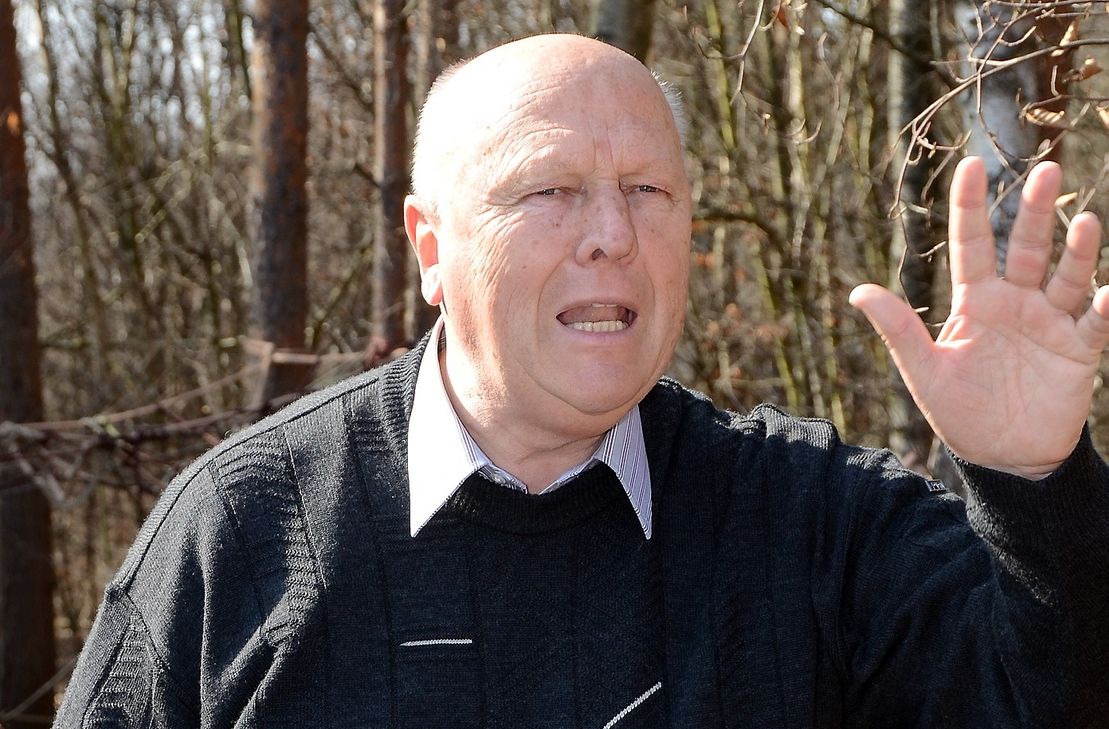 "Der Schumacher kann mit den Bauern reden. Er überzeugt uns sogar von den Dingen, von denen wir gar nicht überzeugt werden wollen", sagte einmal Friedhelm Decker, der frühere Präsident des Rheinischen Landwirtschaftsverbandes, über den 1944 in Antweiler geborenen Naturschützer.