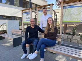 Marus Auel (v.li.), Emmanuel Kunz und Nancy Bormann stellten die Ortsrundgänge vor.