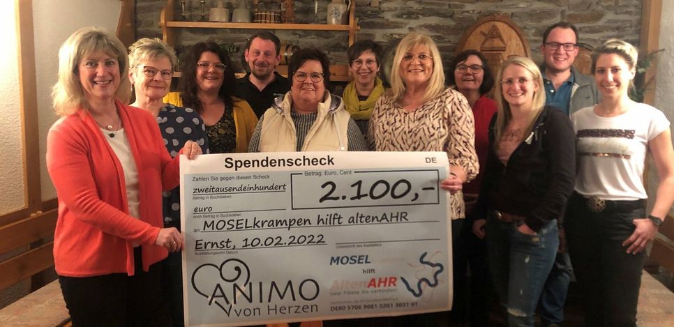 Von links: Anke Beilstein, Annerose Goßlau, Sabine Zappe, Torsten Lenz, Marianne Gansen, Verena Göbel, Claudia Hirt, Bernadette Thielmann-Röhrig, Marina Blatt, Eric Andre und Sabine Ibald.