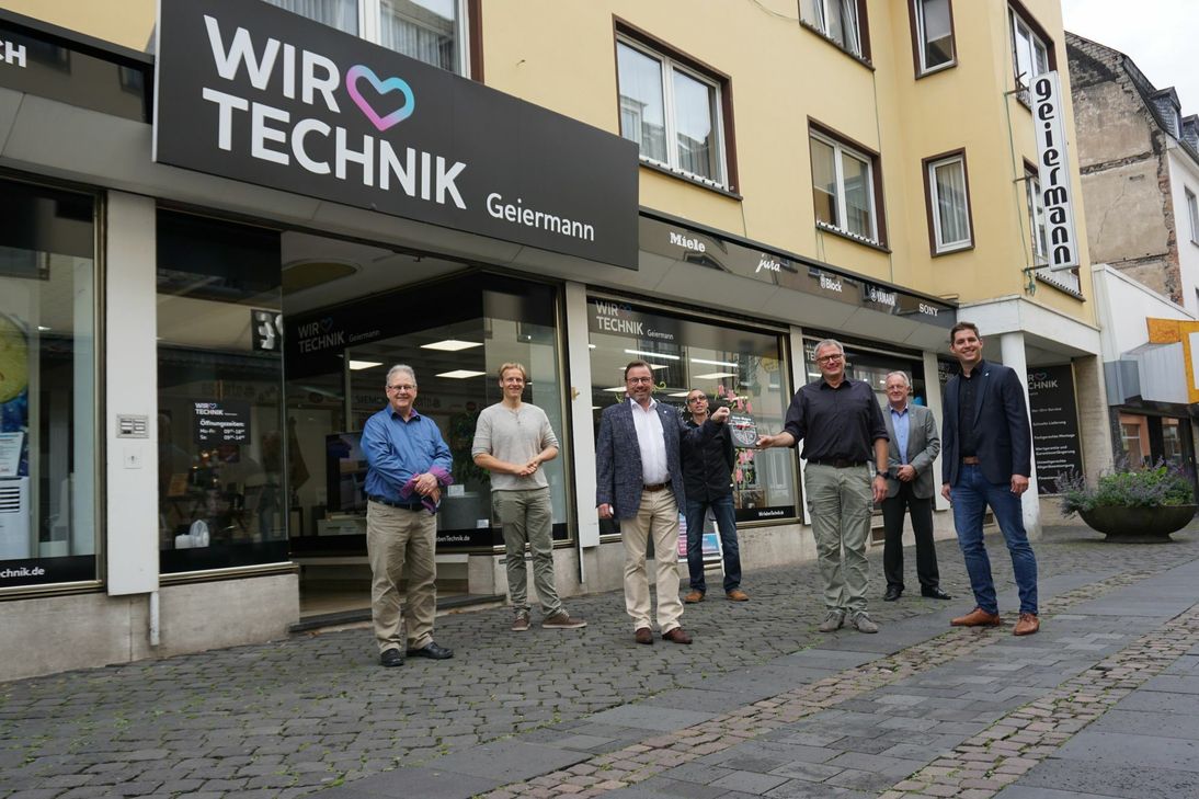 Neueröffnung "Wir lieben Technik Geiermann" in der Göbelstraße. Foto: Kruft