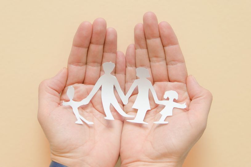 Familienpaten der Caritas unterstützen junge Familien mit kleinen Kindern. Foto: Arndt Krömer