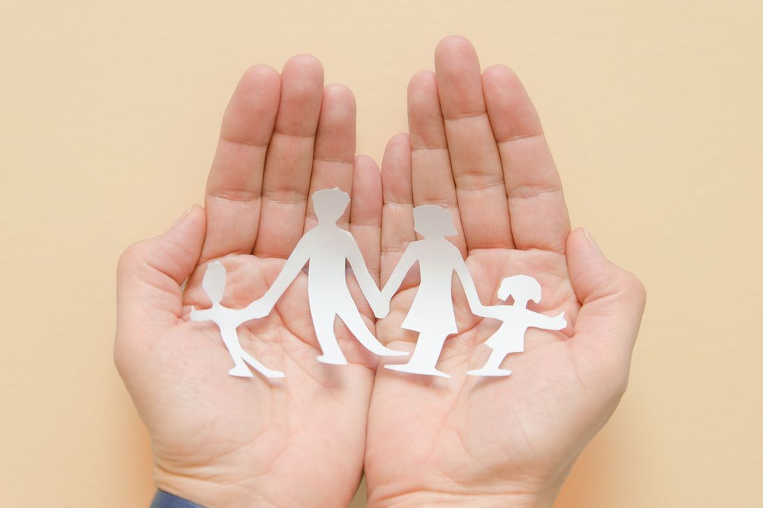 Familienpaten der Caritas unterstützen junge Familien mit kleinen Kindern. Foto: Arndt Krömer