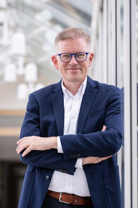 EVM-Pressesprecher Marcelo Peerenboom äußert sich zu Stromsperrungen in einer Wohnanlage in Cochem-Brauheck.