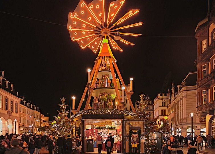 Weihnachtsmarkt Trier auf dem Hauptmarkt