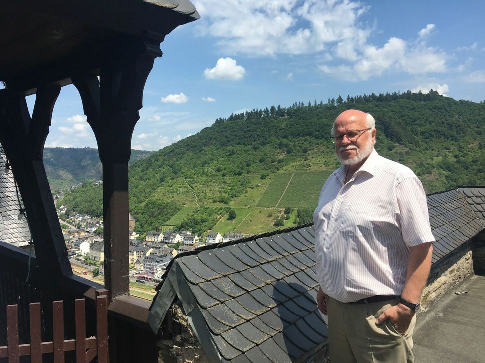 Seit 29 Jahren "herrscht" Theo Lechtenfeld als Chef auf der Reichsburg Cochem. Der mittlerweile 69-jährige Lechtenfeld würde langsam gerne in den Ruhestand gehen.