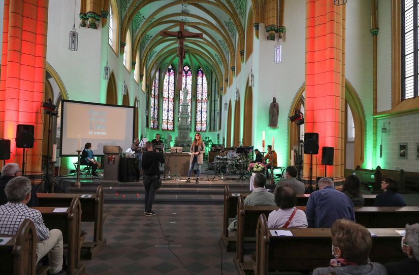 Archivfoto der Musikkirche Live bei einem Auftritt im Rahmen der Heilig-Rock-Tage.