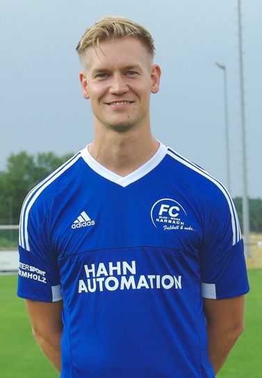 Verteidiger Julian Hohns stand mehrfach im Blickpunkt der Partie. Zunächst war er an beiden Treffern der Morlauterer eher unglücklich beteiligt, dann sorgte er aber mit seinem Tor zum 4:2 für die Vorentscheidung. (Foto: Arno Boes)