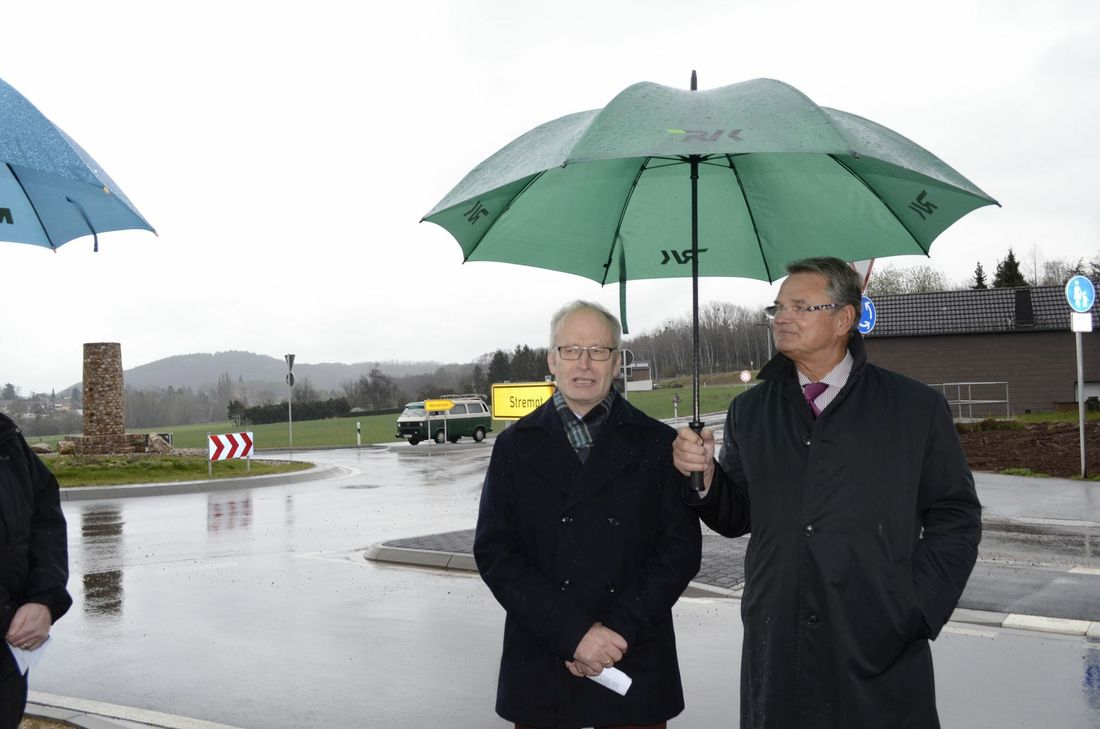 Mechernichs Bürgermeister Dr. Hans-Peter Schick und Landrat Günter Rosenke bei der Eröffnung.