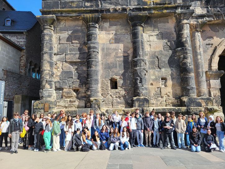 Am letzten Schultag vor den Osterferien hatten einige Schülerinnen und Schüler der Klassenstufen 7 bis 9 endlich die Möglichkeit, ihre Brieffreunde eines Collège in Brienon kennenzulernen.
