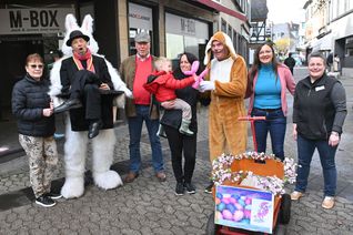 In der Mayener Innenstadt war nicht nur der Osterhase unterwegs