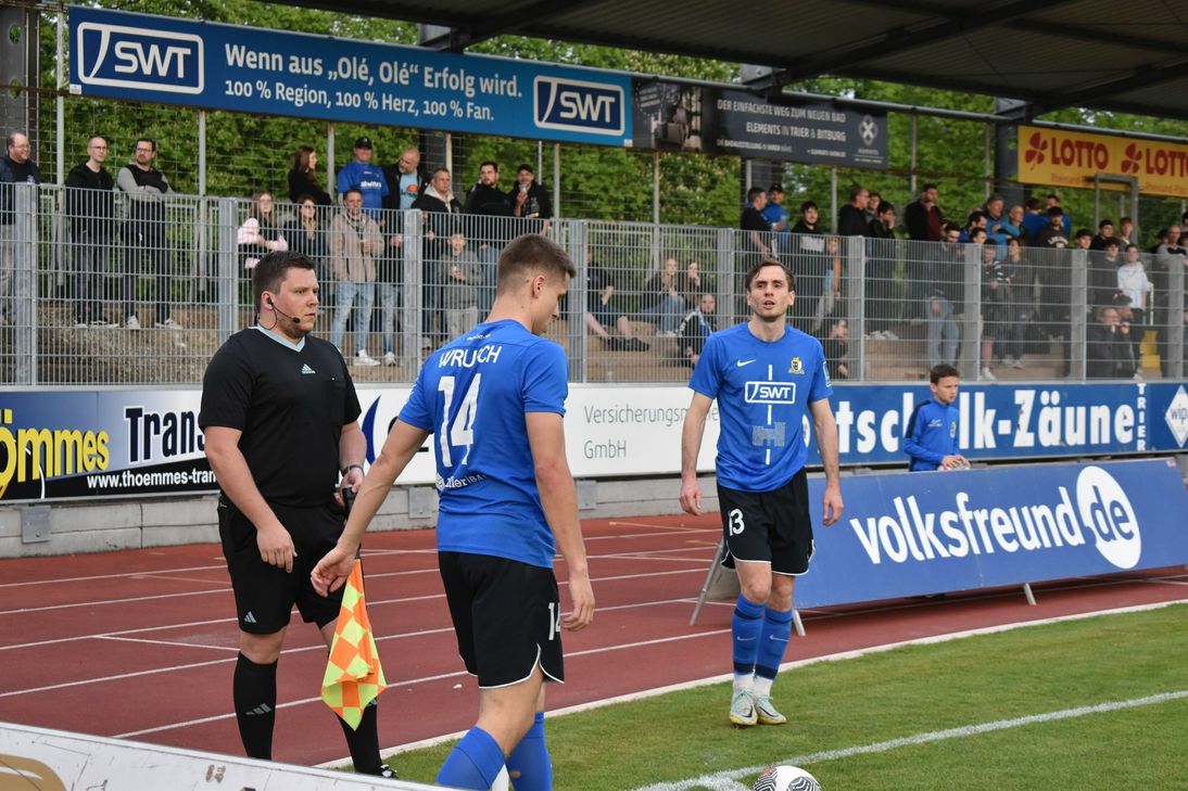 Maurice Wrusch (links) mit Sven König (rechts).