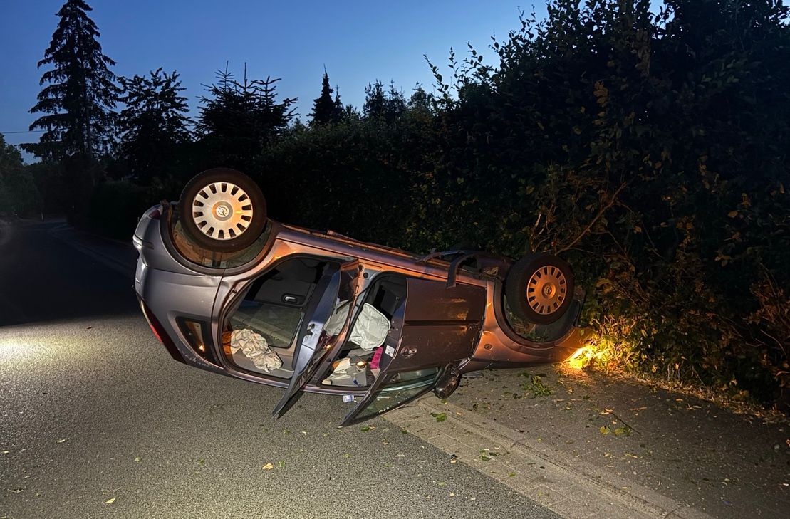 Der verunfallte PKW in Alterkülz.