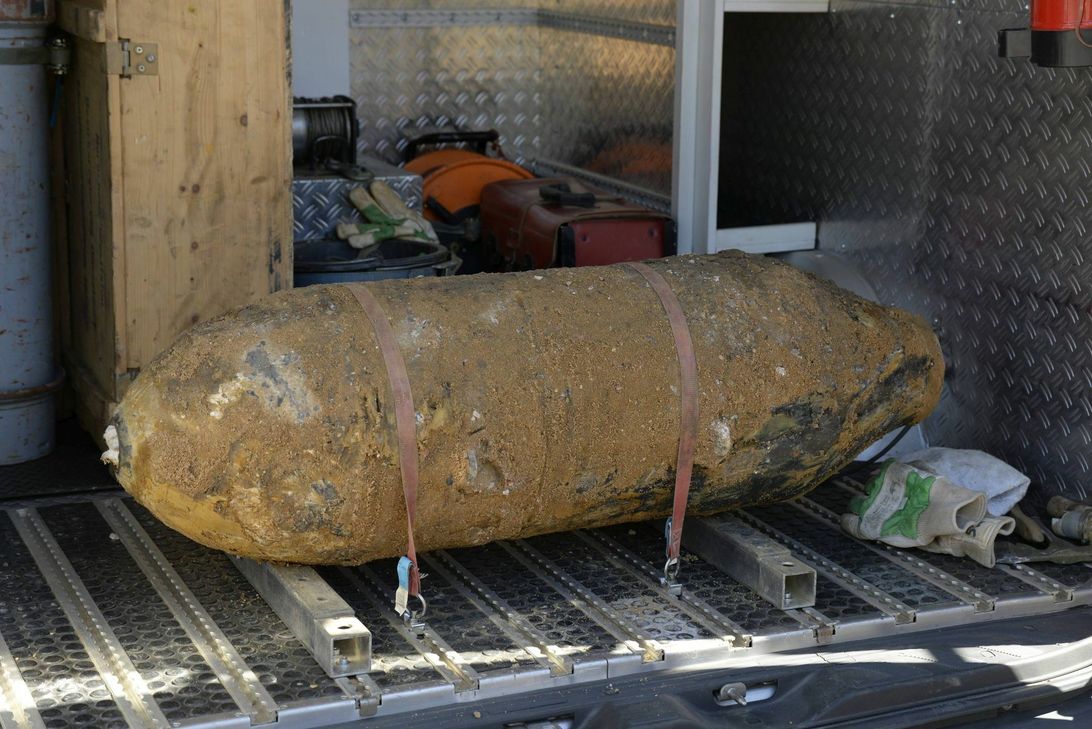 Diese amerikanische Fünf-Zentner-Bombe wurde vom Kampfmittelbeseitigungsdienst der Bezirksregierung Düsseldorf in Zülpich-Hoven entschärft. Foto: Petra Grebe