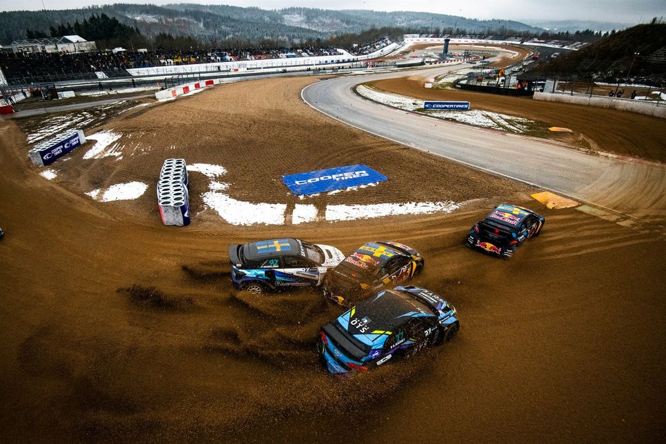 Rallycross-Action am Nürburgring bei winterlichen Bedingungen gab es bereits zur Premiere der Rennserie 2021. Nach der Terminverlegung findet der Double-Header nun im November statt.