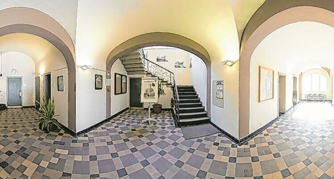 Im Monschauer Amtsgericht ging es nun um die Folgen eines riskanten Überholmanövers. Der Verursacher muss 750 Euro und den Schaden am Unfallwagen zahlen - das Verfahren wurde eingestellt.