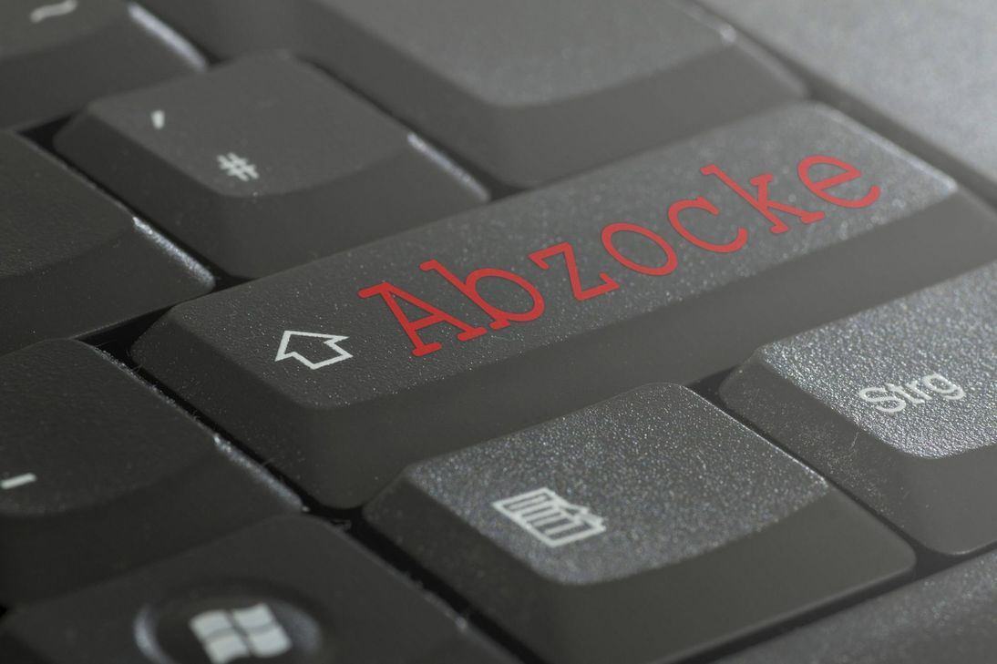 Die Verbraucherzentrale registrierte 2018 viele Beschwerden im Digitalen Bereich. Unter anderem versuchten sich Betrüger über angebliche Sicherheitswarnungen von Windows zu bereichern.                                                                            Symbolbild/Imago