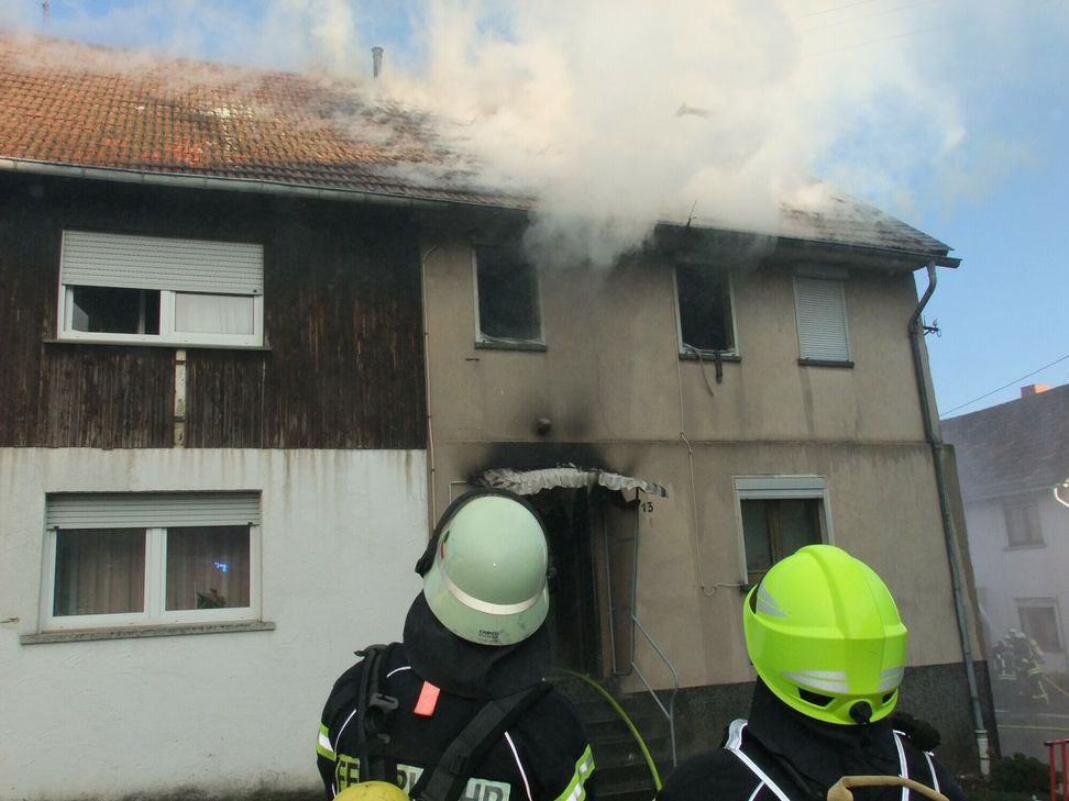 Mehr als 70 Einsatzkräfte waren mehrere Stunden lang im Einsatz.