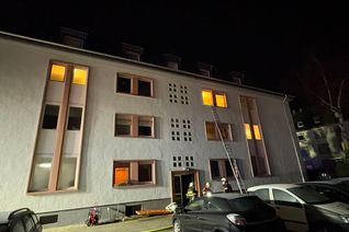 In diesem Mehrfamilienhaus in Trier-Nord hat am Mittwochabend ein Kellerbrand für einen größeren Feuerwehreinsatz gesorgt.