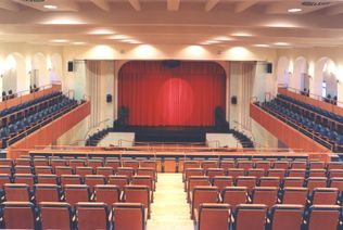 Im Jahr 2026 bleibt der Vorhang des Stadttheaters für mehrere Monate geschlossen